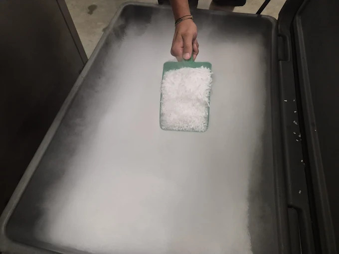 Trockeneispellets aus Margarethen am Moos – 1,5 mm und 3 mm für Cold Jet Strahlgeräte